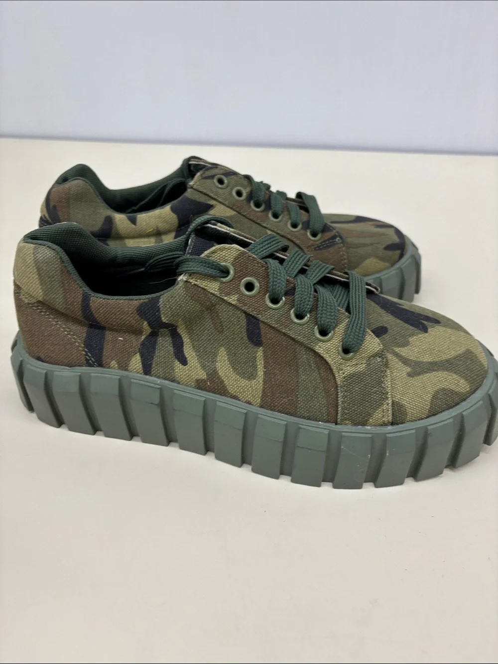 Camouflage Platform Sneakers - Olive Camo Womens Shoes NWOT